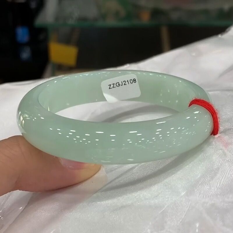 Gelang Giok Hijau Muda Berwarn - Lighting ulasan dan harga