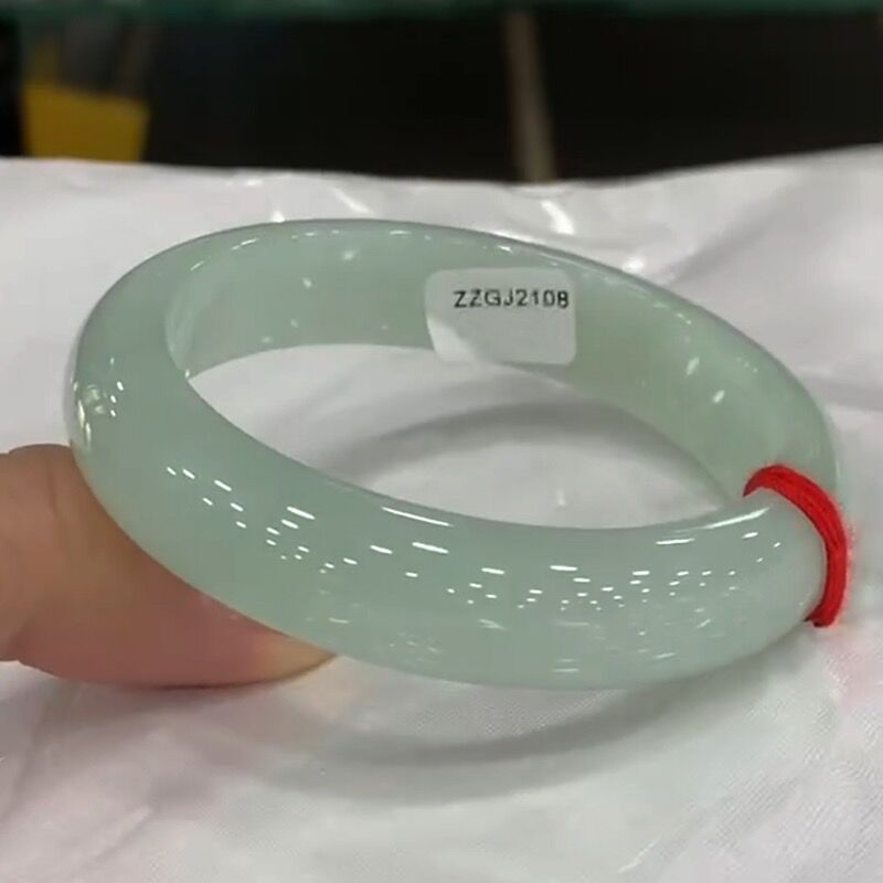Gelang Giok Hijau Muda Berwarn - Lighting ulasan dan harga
